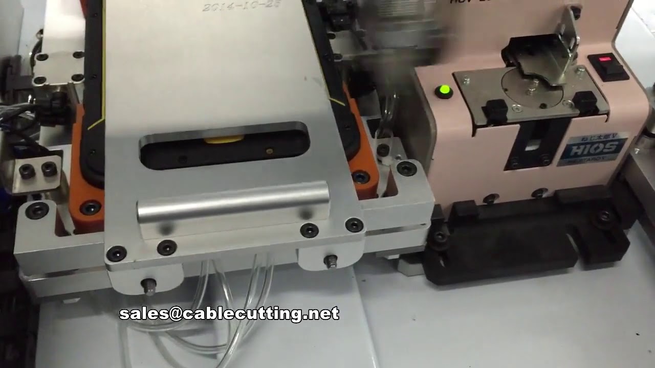 Automatic fastening screw machine